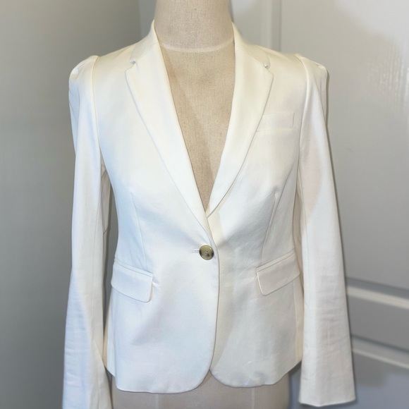 Zara cream colour one button blazer. Size small. - Picture 1 of 5